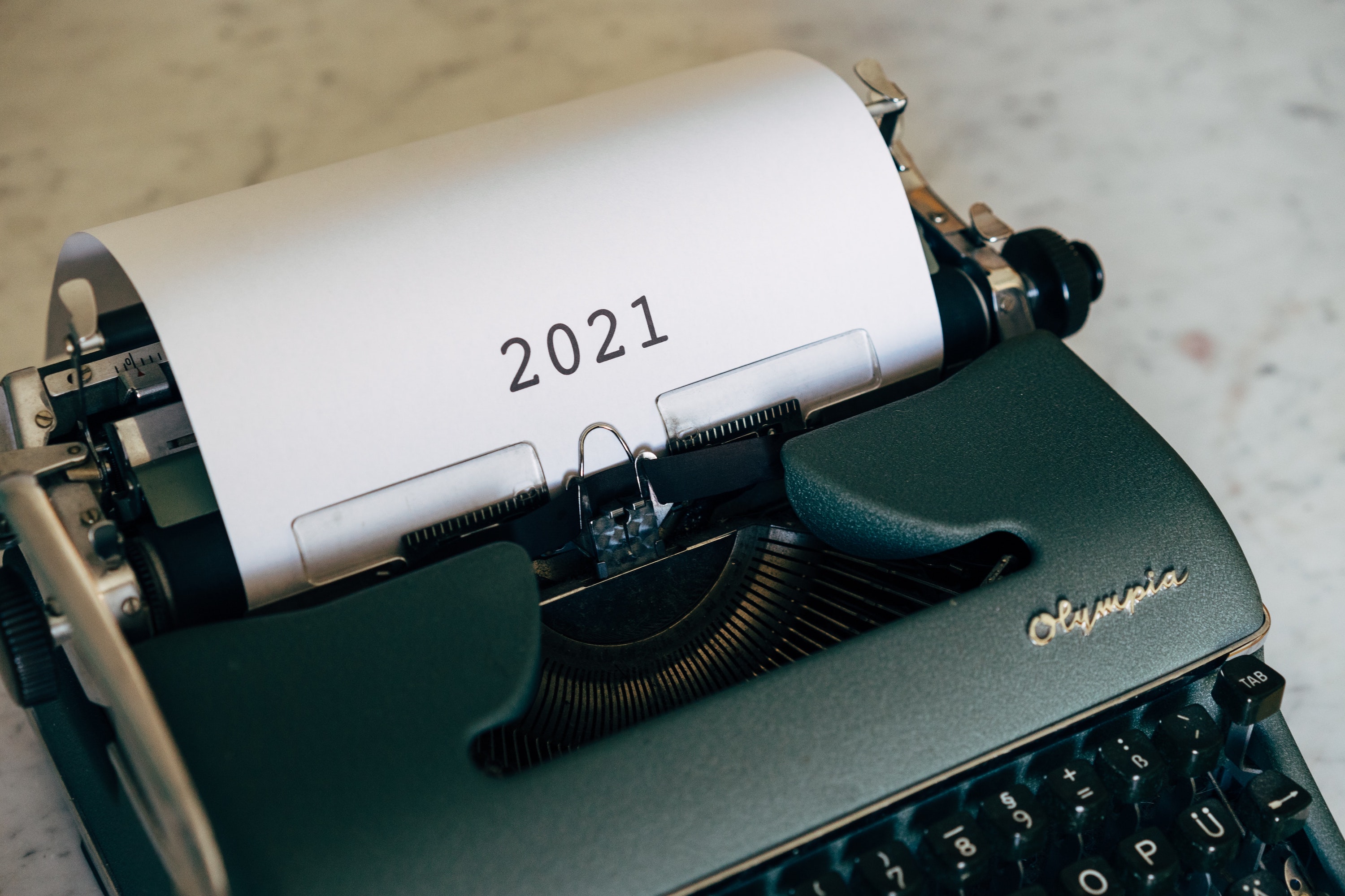 new-years-2021-typewriter